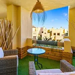 2199-apt With Terrace And Pools アパート