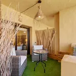 2199-apt With Terrace And Pools アパート