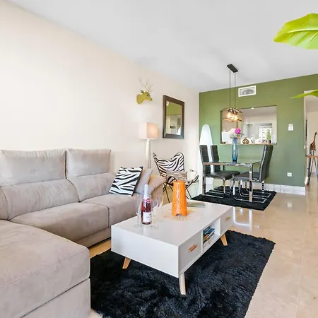 2199-apt With Terrace And Pools