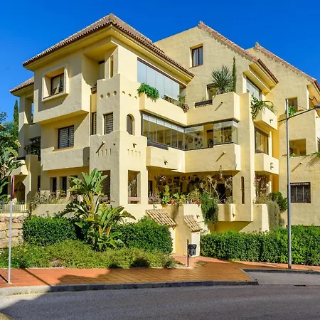 2199-apt With Terrace And Pools * マニルバ